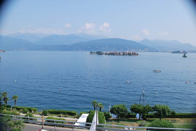 2 - Вид на Остров Рыбаков (Isola dei Pescatori) из окна отеля